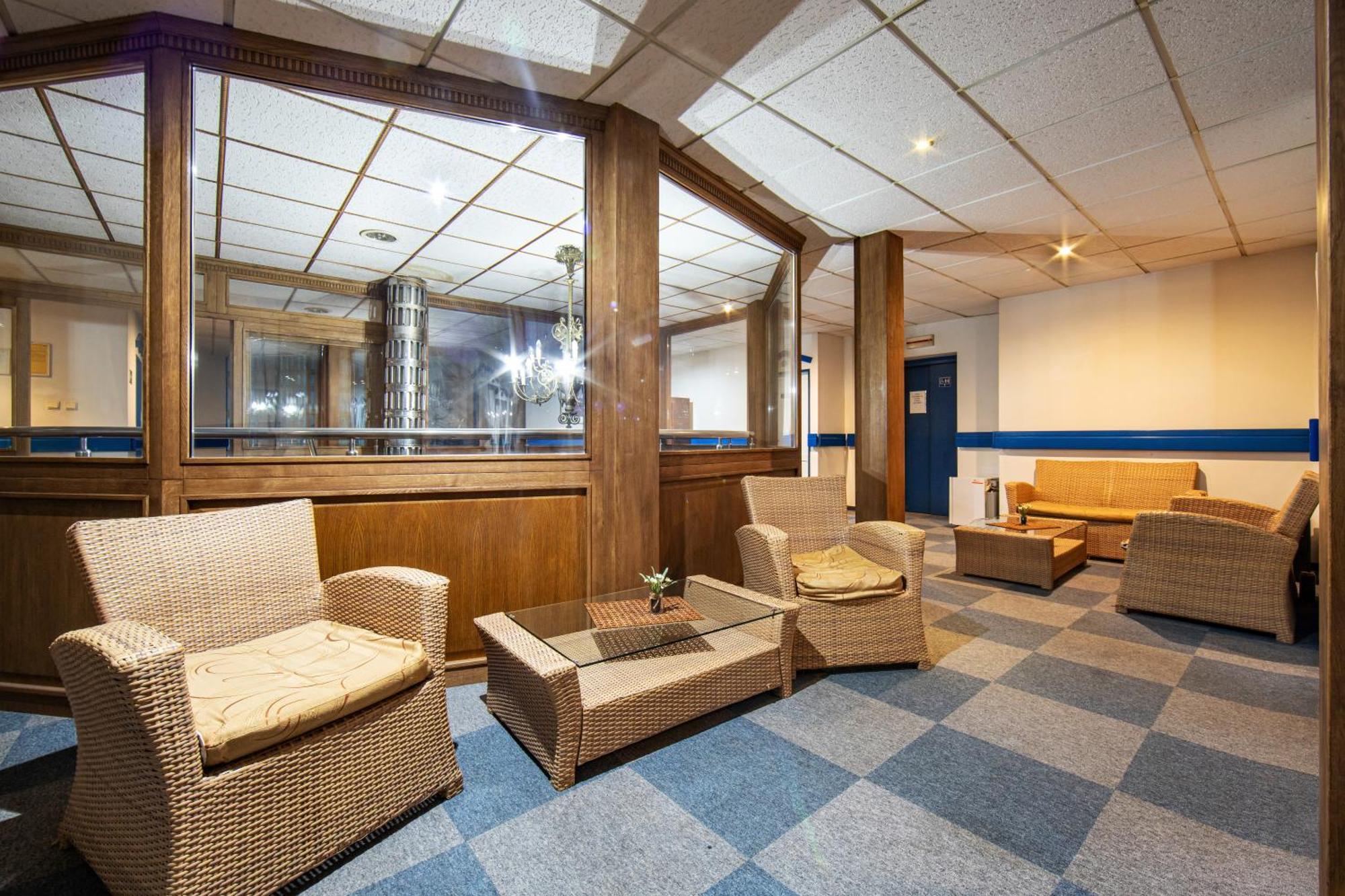 阿尔马里斯酒店 Stakcin 外观 照片